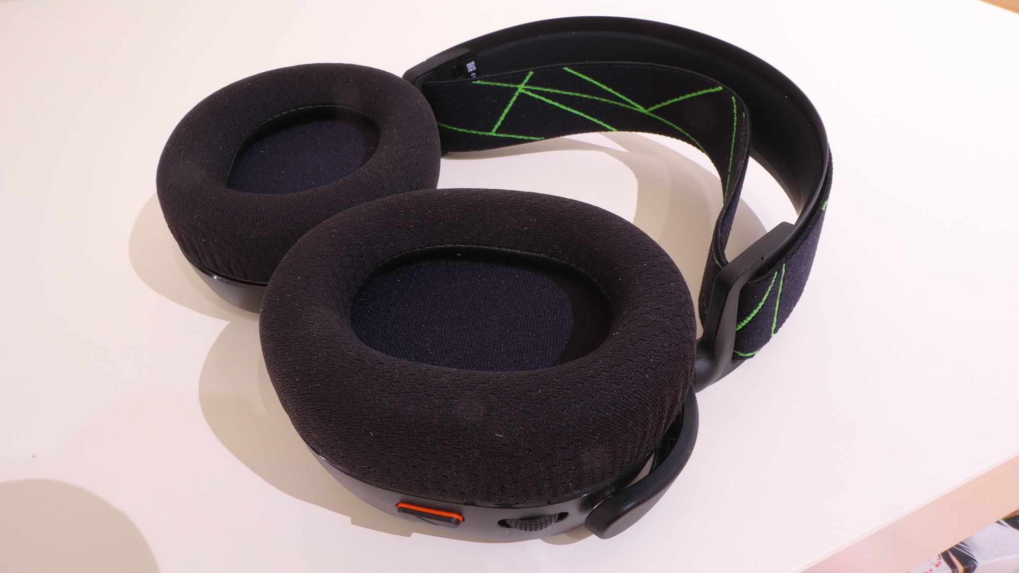 TEST: SteelSeries Arctis 9X Gamer.no TEST: SteelSeries Arctis 9X Gamer.no